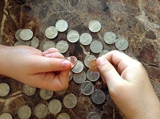 Read Squeeze the Pennies to Make the Nickels Count:: Frugal Living Tips and Tricks - Tracey Glenn | ePub